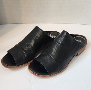 Sofft Black Leather Open-Toe Slide Sandals Size 7